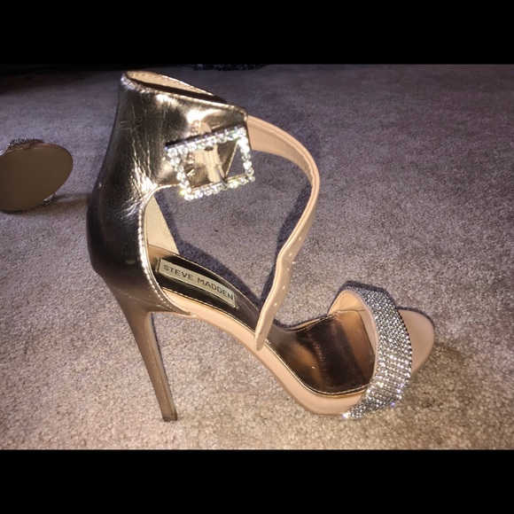 Stiletto gold heel - Picture 2 of 3